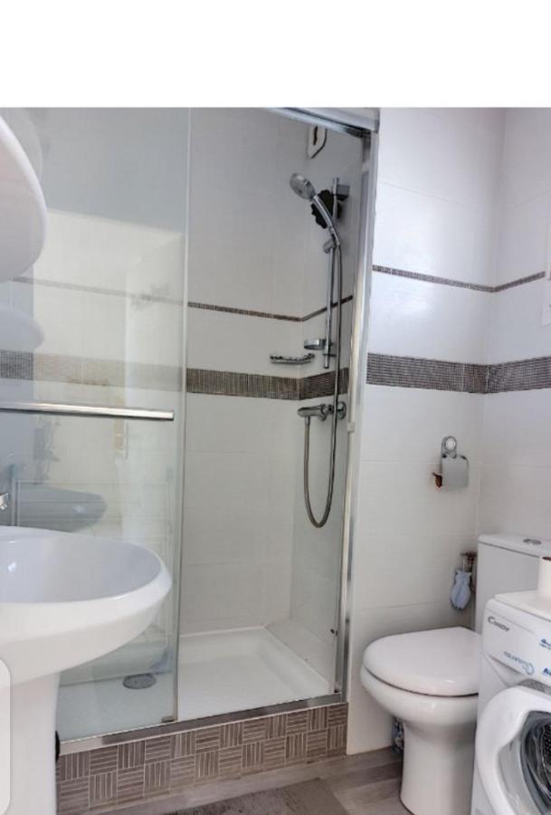 Appartement Tres Agreable Fréjus Buitenkant foto